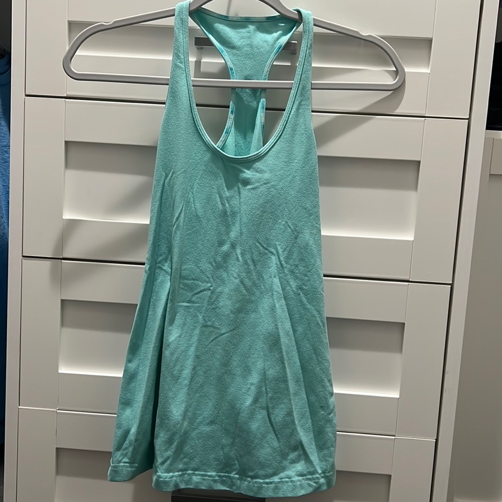 Lululemon tank top